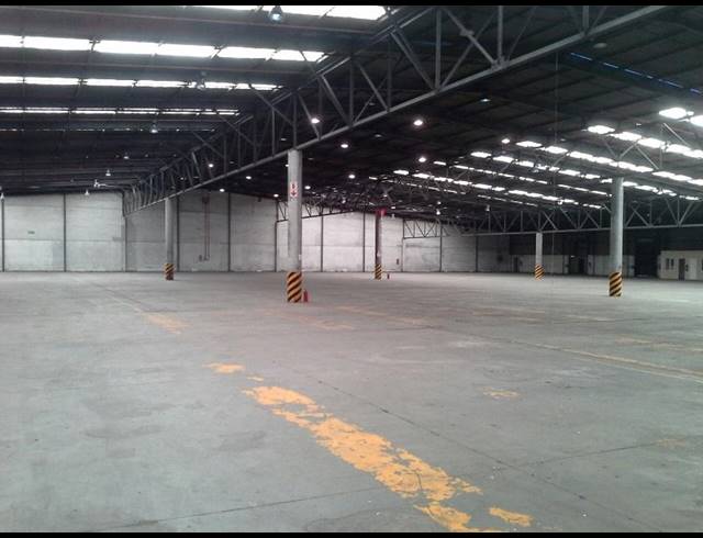 9,258M² FACTORY TO LET IN EPPING INDUSTRIAL